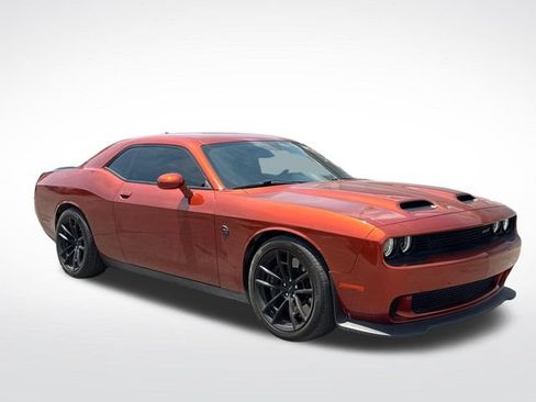 Used 2023 Dodge Challenger SRT Hellcat RWD image 9