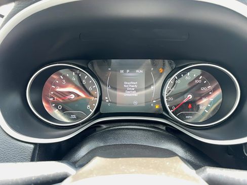 Used 2020 Jeep Compass Latitude image 21