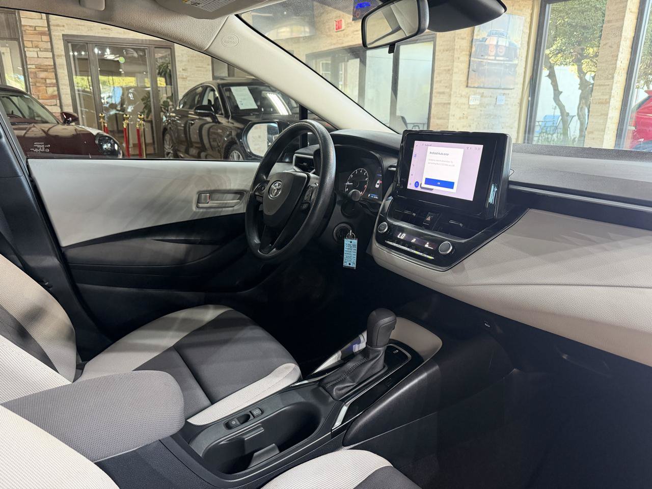 Used 2023 Toyota Corolla LE FWD image 13