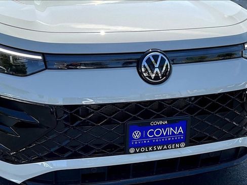 New 2026 Volkswagen Tiguan SE R-Line image 29