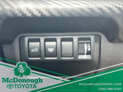 Used 2024 Subaru Ascent Premium w/ Convenience Package AWD/4WD image 17