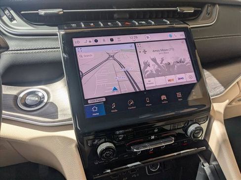 New 2025 Jeep Grand Cherokee L Limited image 14