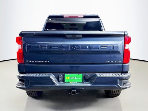 Used 2020 Chevrolet Silverado 1500 Custom w/ Custom Value Package image 8