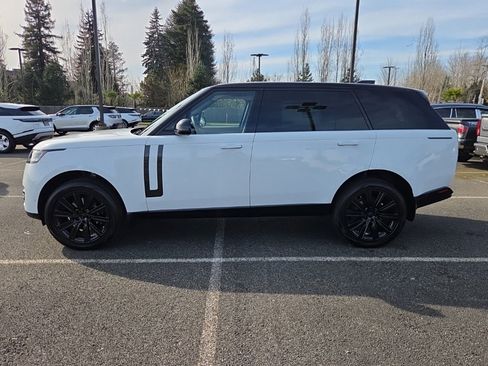 New 2026 Land Rover Range Rover Long Wheelbase SE image 2