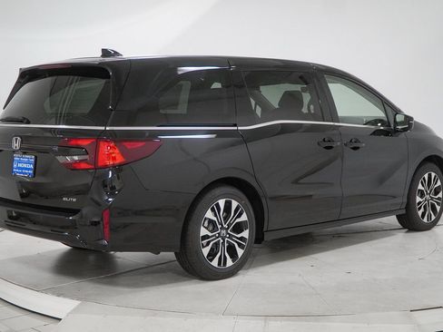 New 2026 Honda Odyssey Elite image 11