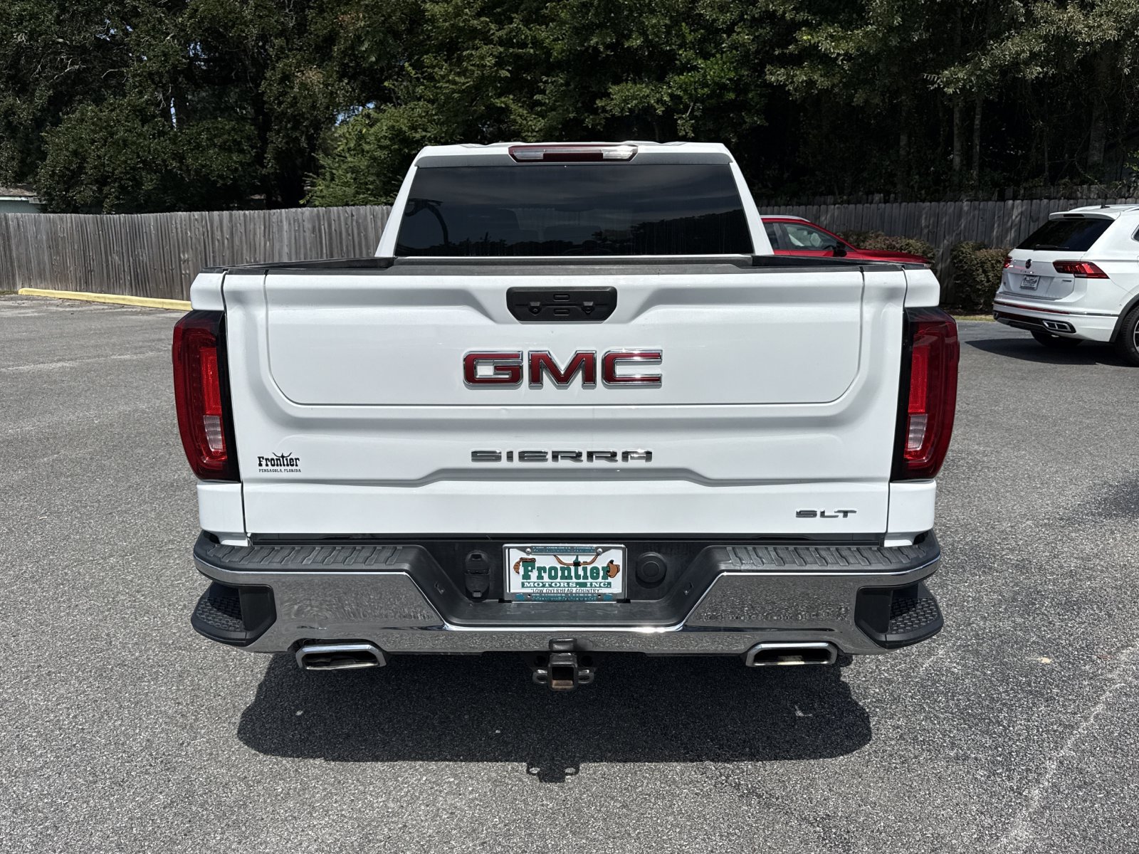 Used 2023 GMC Sierra 1500 SLT w/ X31 Off-Road Package AWD/4WD image 4