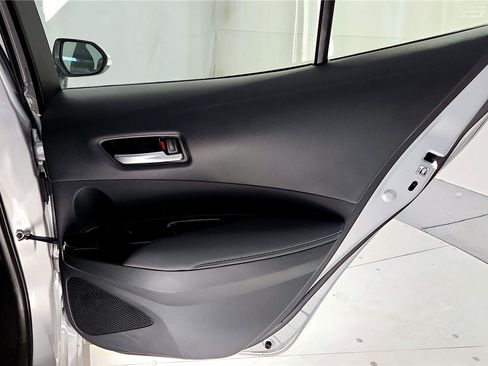 Used 2022 Toyota Corolla SE image 19