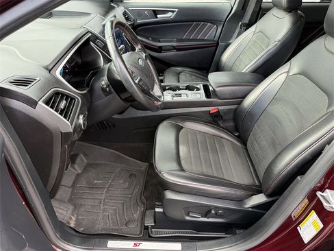 Used 2021 Ford Edge ST-Line image 11