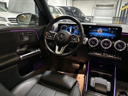 Certified 2023 Mercedes-Benz GLB 250 4MATIC image 24