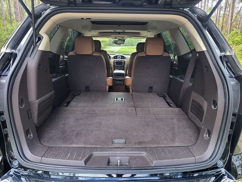 Used 2017 Buick Enclave Premium w/ Experience Buick Package image 24