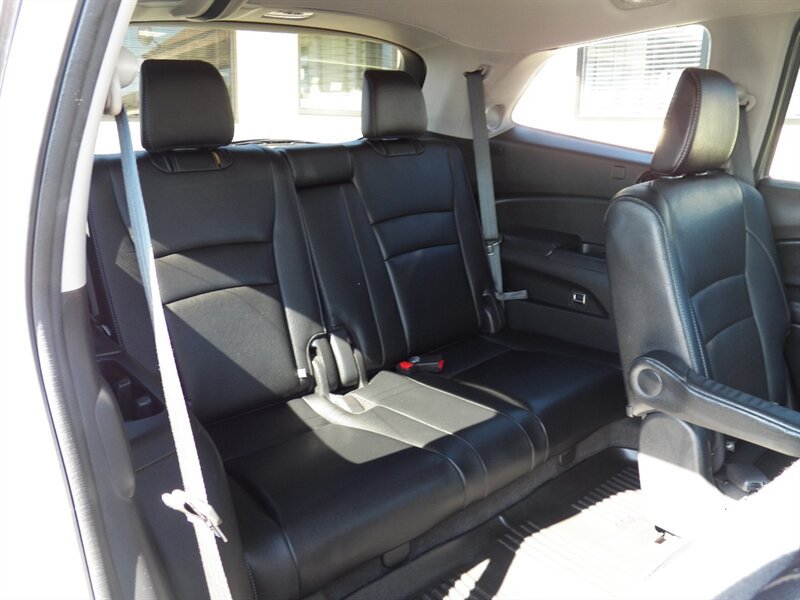 Used 2017 Honda Pilot Elite image 14