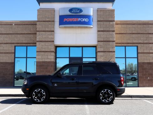 Used 2021 Ford Bronco Sport Outer Banks image 9