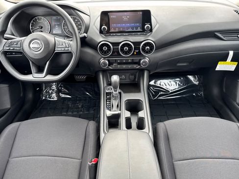 New 2025 Nissan Sentra S image 3