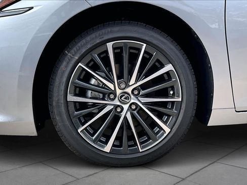 New 2025 Lexus ES 350 w/ Premium Package image 21