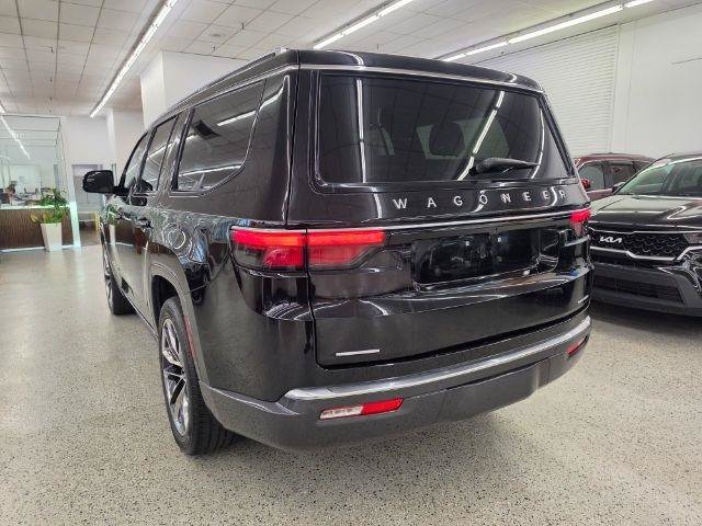 Used 2022 Jeep Wagoneer Series III w/ Premium Group I AWD/4WD image 7