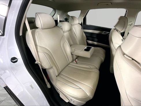 Used 2025 Genesis GV80 3.5T Advanced AWD/4WD image 24