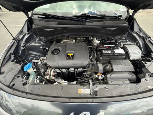 Used 2023 Kia Seltos EX AWD/4WD image 8