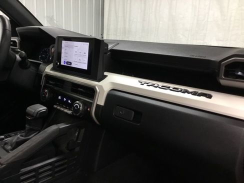 Used 2024 Toyota Tacoma TRD Off-Road AWD/4WD image 21