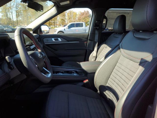 New 2026 Ford Explorer ST-Line AWD/4WD image 8