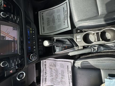 Used 2014 Toyota Corolla S Premium w/ Driver Convenience Package FWD image 20