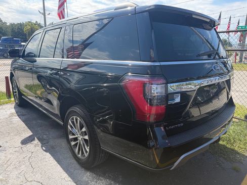 Used 2018 Ford Expedition Max Limited RWD image 3