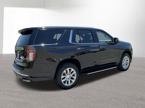 Used 2024 Chevrolet Tahoe Premier AWD/4WD image 3