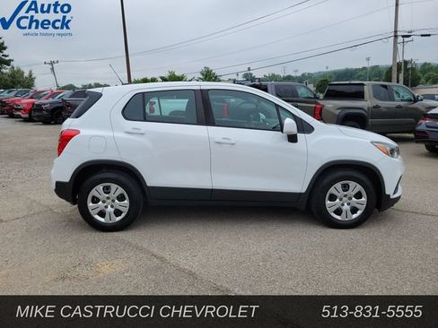 Used 2017 Chevrolet Trax LS FWD image 6