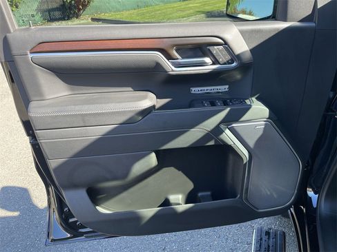New 2025 GMC Sierra 1500 Denali w/ Denali Reserve Package image 23