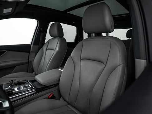 Certified 2023 Audi Q7 2.0T Premium Plus w/ Premium Plus Package AWD/4WD image 17
