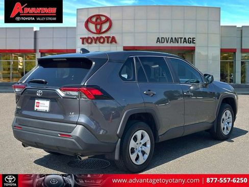 Used 2023 Toyota RAV4 LE AWD/4WD image 7