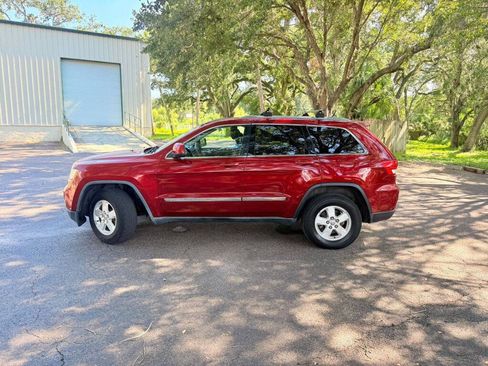 Used 2012 Jeep Grand Cherokee Laredo w/ Laredo E Group image 8