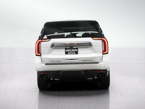 Used 2024 GMC Yukon Denali w/ Denali Reserve Package AWD/4WD image 4