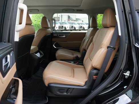 New 2026 INFINITI QX80 Luxe RWD image 19