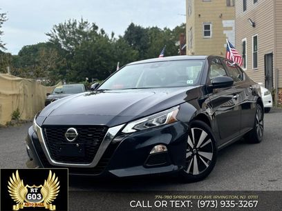 Used 2022 Nissan Altima 2.5 SV