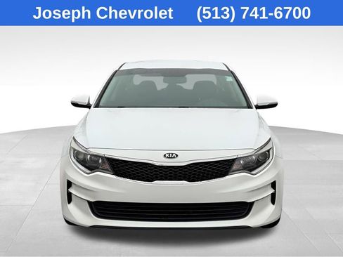 Used 2016 Kia Optima LX w/ Technology Package image 2