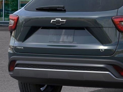 New 2026 Chevrolet Trax LT FWD image 14