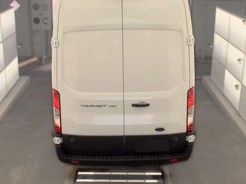Used 2025 Ford Transit 250 148 High Roof Extended RWD image 5