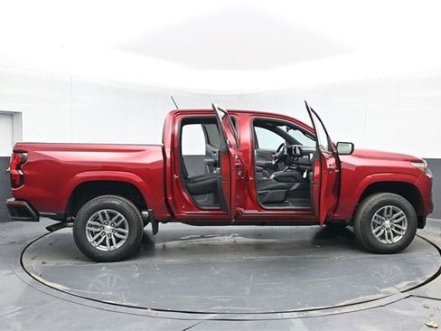 New 2026 Chevrolet Colorado LT image 50