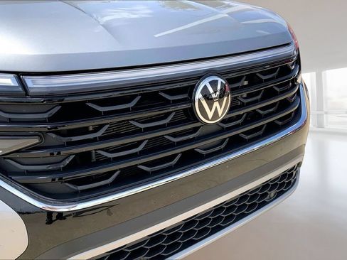 Certified 2026 Volkswagen Atlas Cross Sport SE AWD/4WD image 27