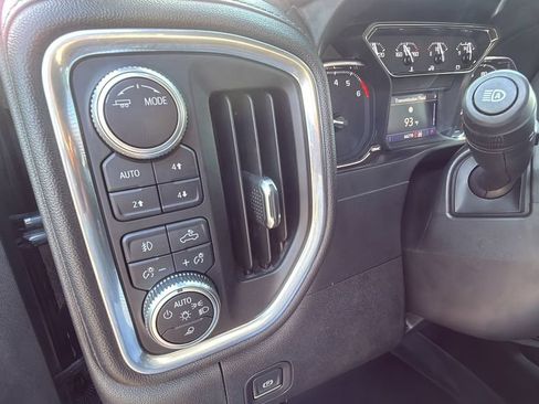 Used 2021 GMC Sierra 1500 SLT w/ SLT Convenience Package AWD/4WD image 15