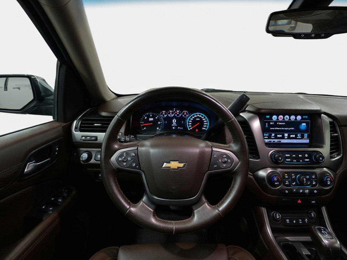 Used 2017 Chevrolet Suburban Premier AWD/4WD image 7