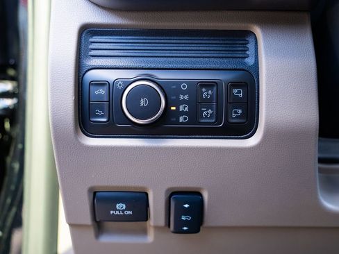 Used 2026 Ford F450 Platinum w/ Platinum Plus Package image 18