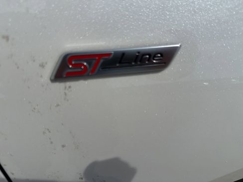 Used 2025 Ford Escape ST-Line image 17