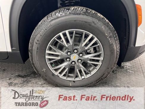 New 2026 Chevrolet Traverse LT w/ Driver Confidence Package image 20