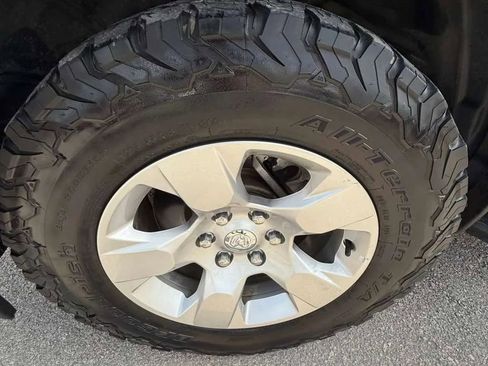 Used 2019 RAM 1500 Big Horn AWD/4WD image 18