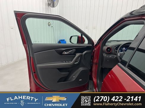 Used 2023 Chevrolet Blazer RS image 8