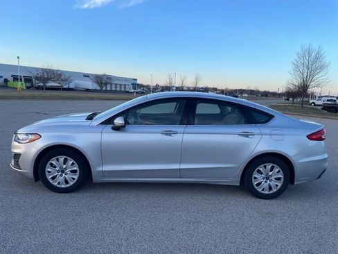 Used 2019 Ford Fusion S image 5