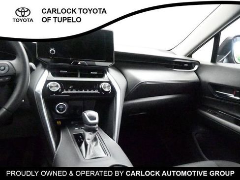 Used 2023 Toyota Venza LE image 22