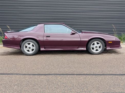 Used 1992 Chevrolet Camaro RS image 16