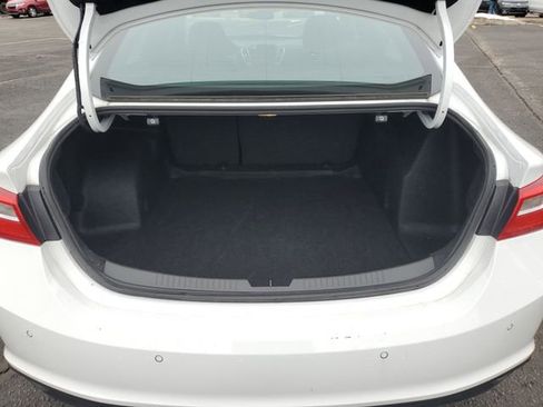 Used 2025 Chevrolet Malibu LT image 24